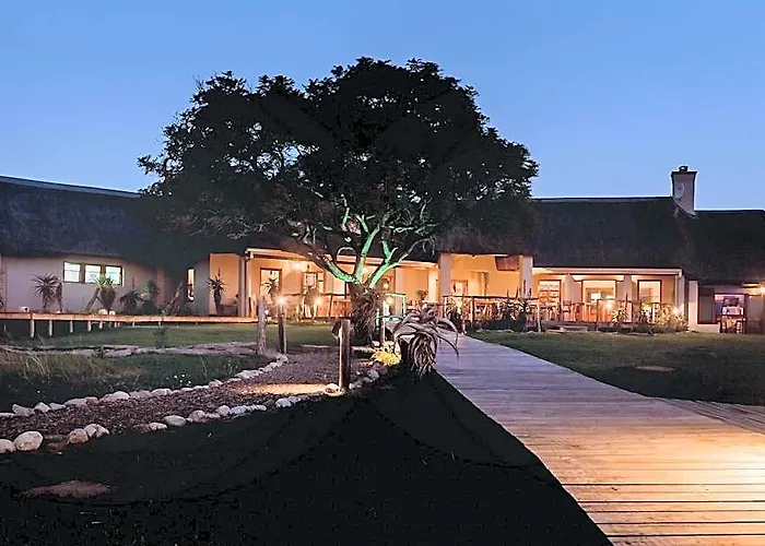 Hlosi Game Lodge