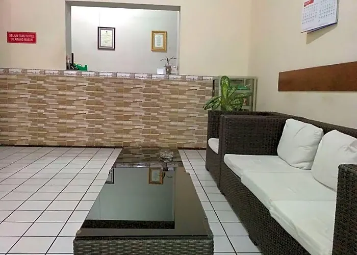 Hotel Sumber Waras
