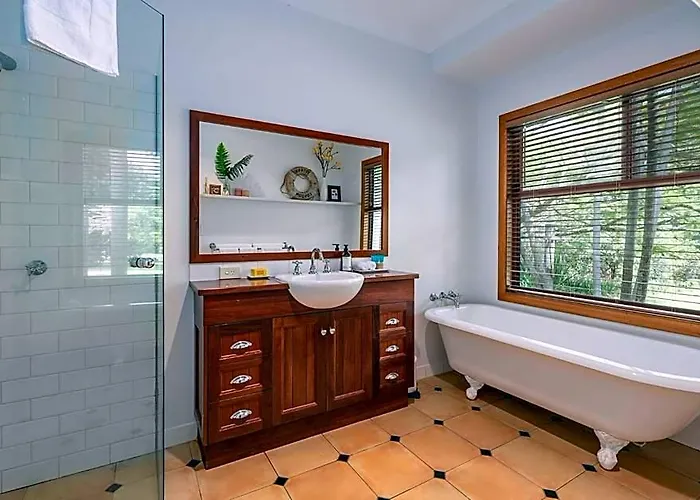Cedia At Byron Bay Hinterland