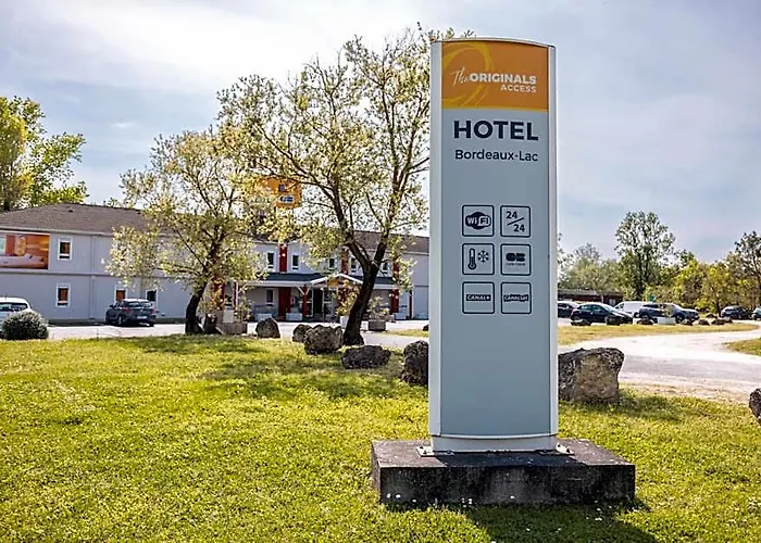 The Originals Access, Hotel Bordeaux Lac
