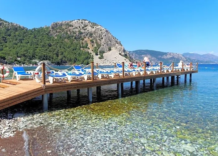 Ozcan Beach Hotel