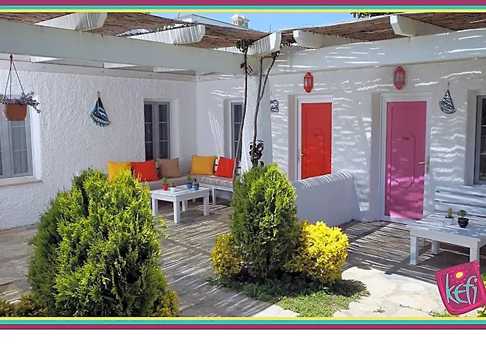 Kefi Beach & Suites