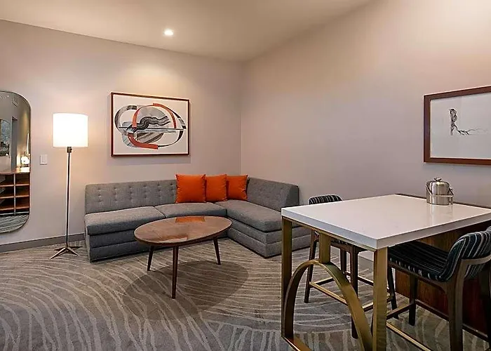 The Santa Anita Inn