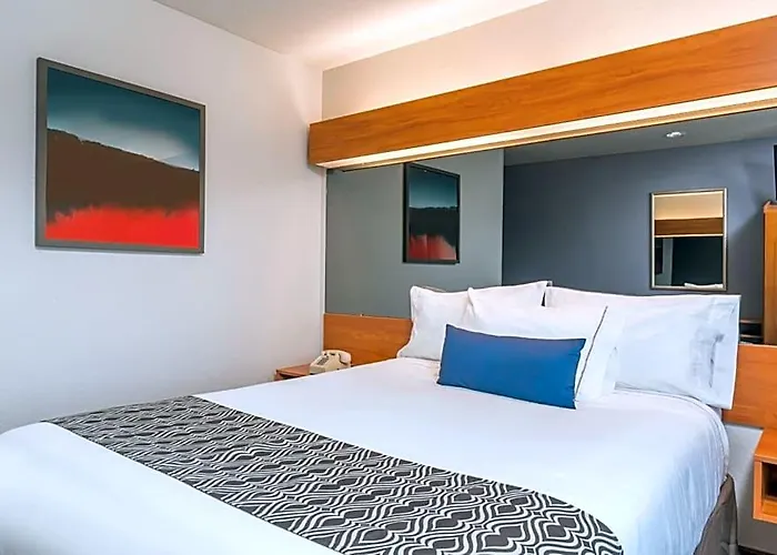 Microtel Inn & Suites By Wyndham Springfield