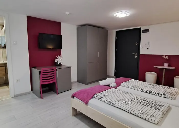Anna Villa Fuered Boutique Rooms