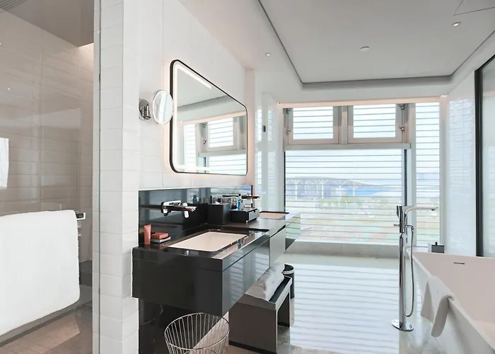 Crowne Plaza Shenzhen World Exhibition And Convention Center By Ihg