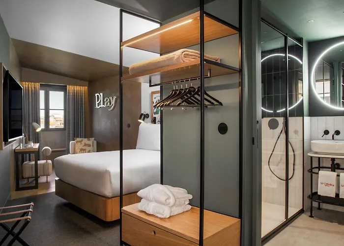 Se Catedral Hotel Porto, Tapestry Collection By Hilton