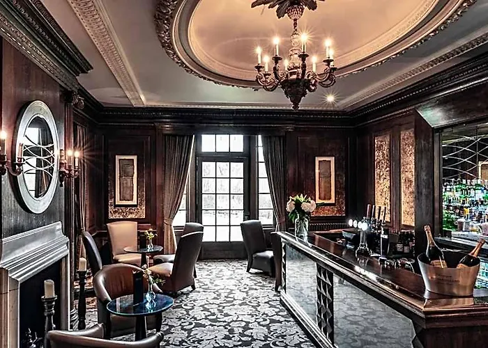 Wood Hall Hotel & Spa