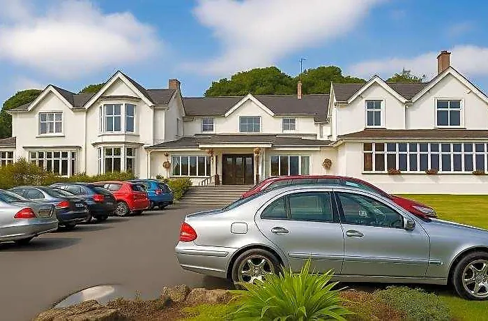 The Queens Road Hotel
