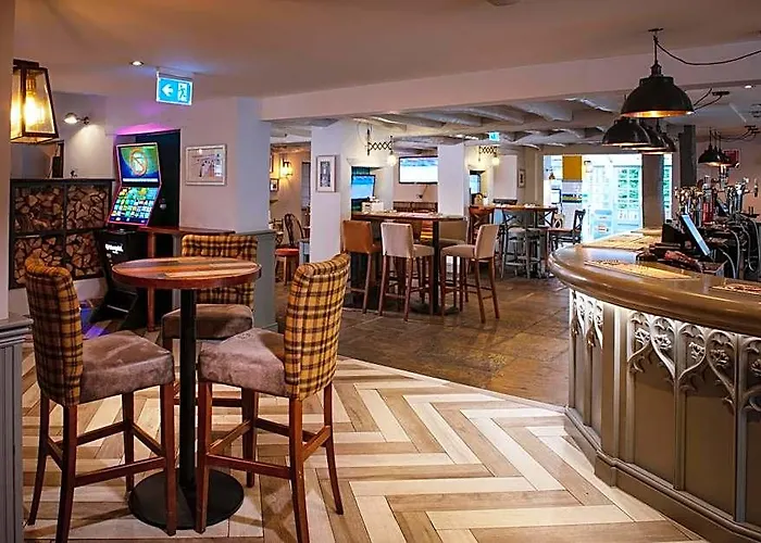 Lodge At Solent