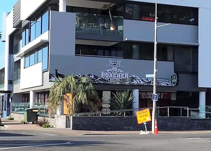 Sumner Re Treat Luxury Apartments