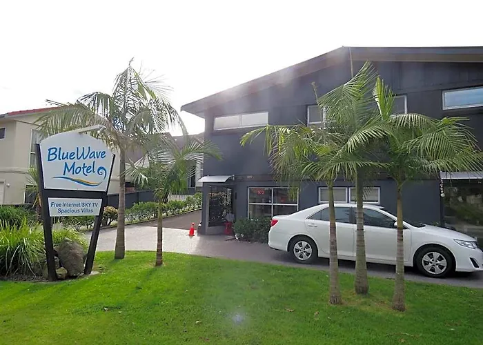 Blue Wave Motel