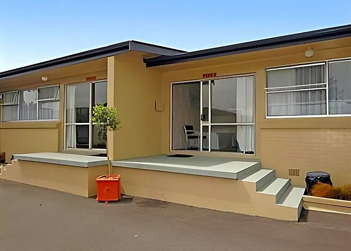 Blue Wave Motel