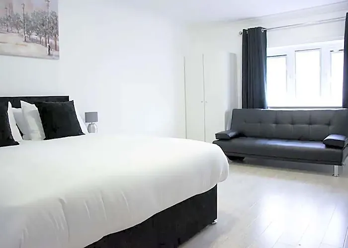 Belvoir Hotel