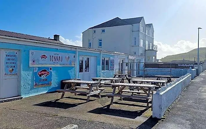 Sea View -Wendon- Top Floor - Pent House
