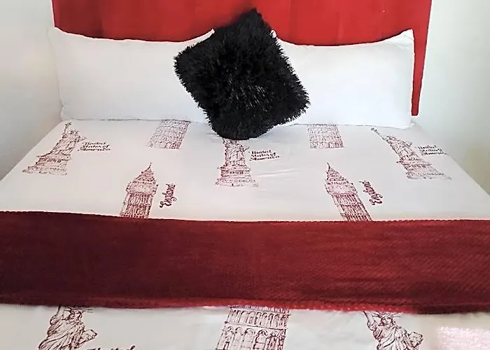 Lonely Park Guest House Mafikeng 27.688..42..9688