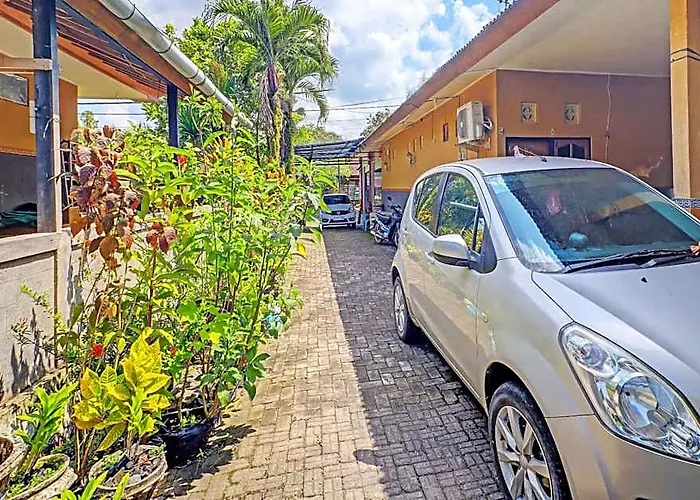 Hotel O Sekar Jagat Near Pantai Baluk Rening