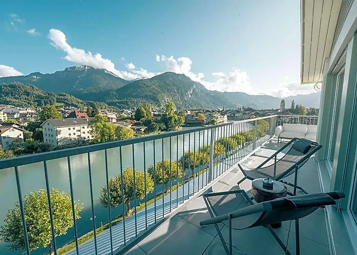 Hop Apartments & Suites