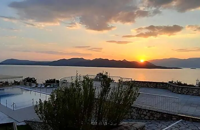 Sunrise Hotel Nikiana Lefkada