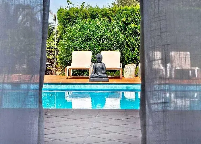 Gatona Comfortable Holiday Residence