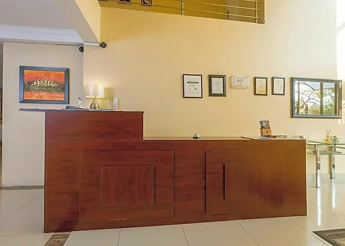 Ezulwini Guest House - Executive Double Room With Pool View, 2 Guests In Balito