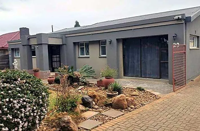 Willows Guest House