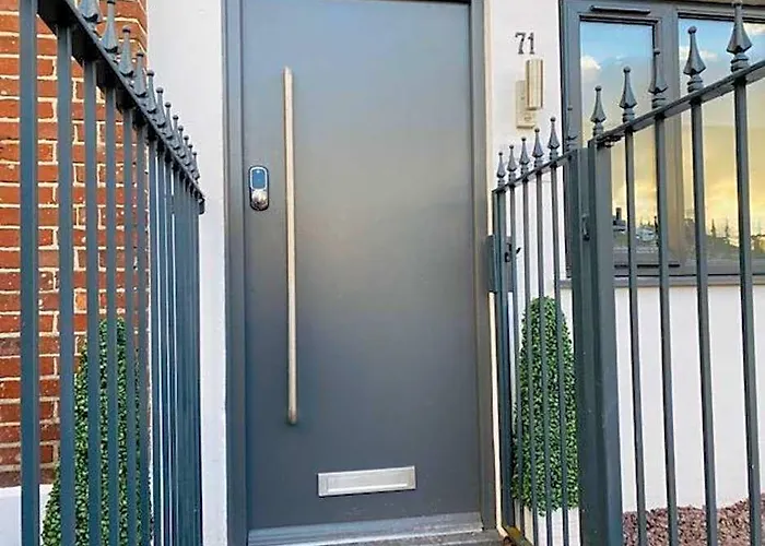 Townhouse Plus @ Beth Street Stoke
