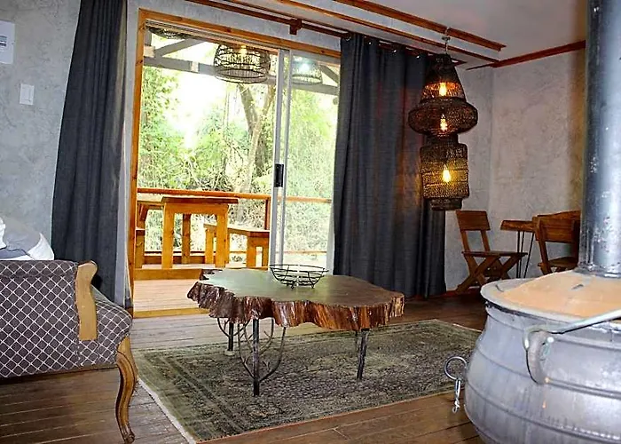 Matumi Lodge And Mitzeeri Lodge