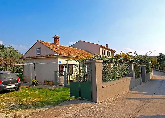 House 385