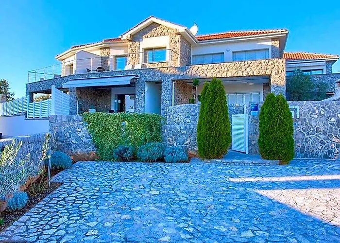 Miracle 2 Comfortable Holiday Residence