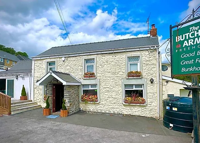 The Butchers Arms - Grill Pub And Bunkhouse