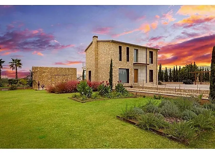 Country House In Mallorca With Pool And Bbq