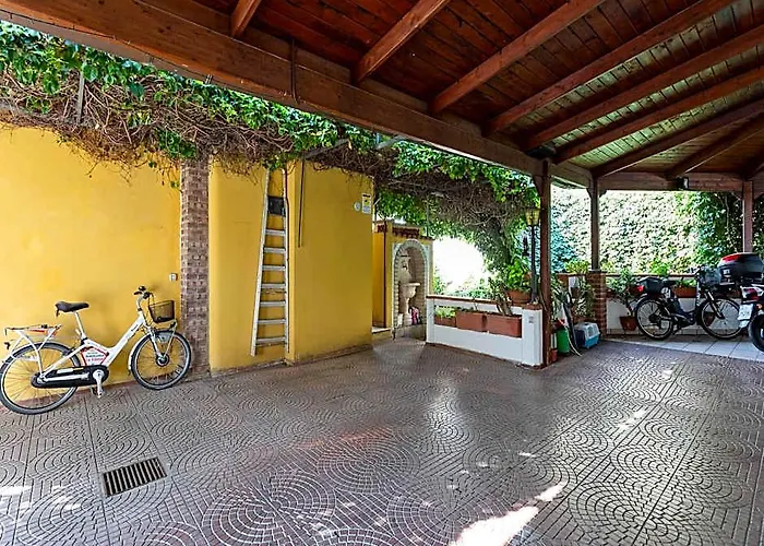 Belvilla By Oyo La Villetta Green House