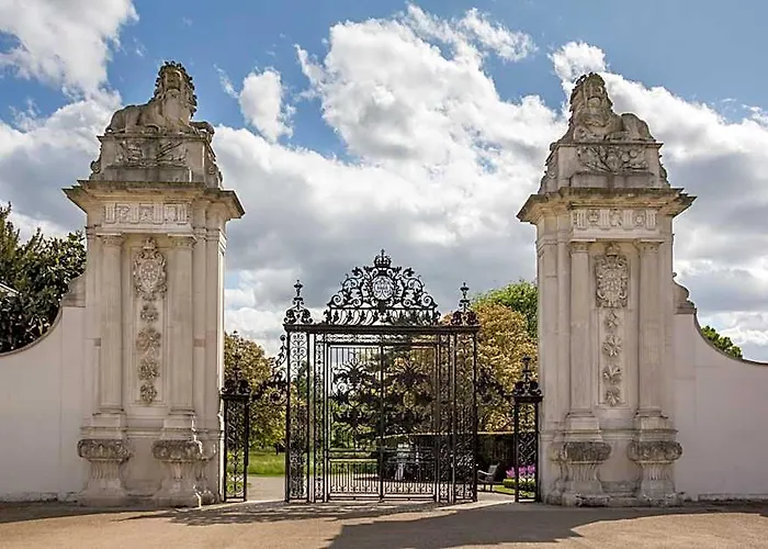 The Lion Gate Mews