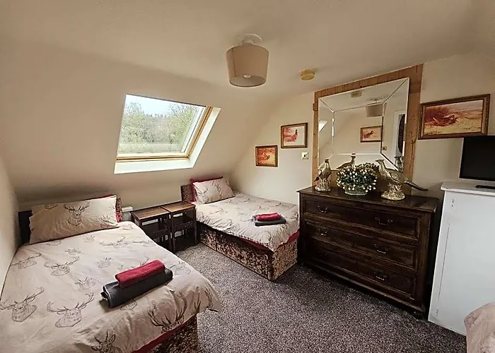 The West Highland Way Hotel And Campground Rooms And Pitches