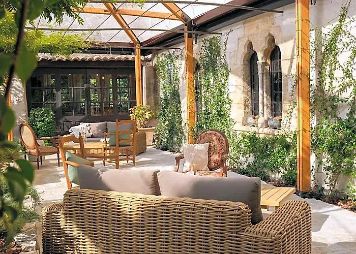 L'Abbaye Hotel