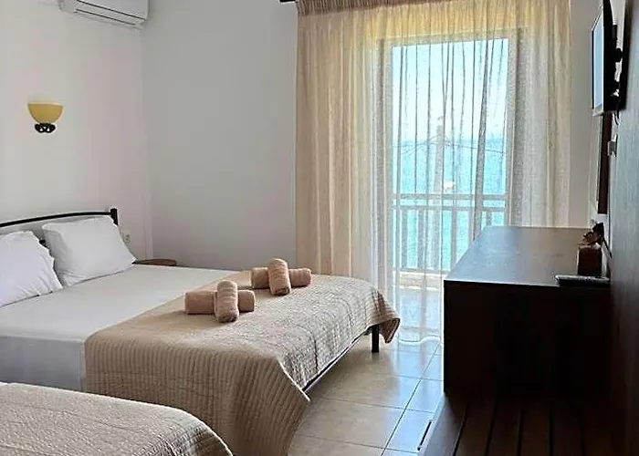 Hotel Avra
