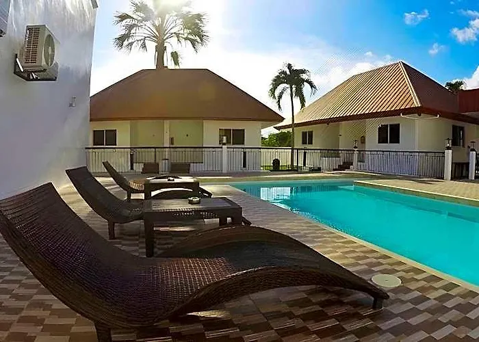 Heartland Hotel Serviced Rooms & Apartments