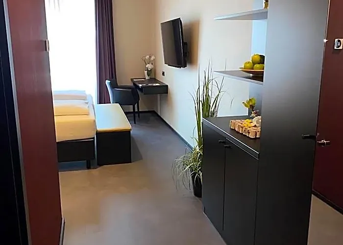 Primetime Hotel