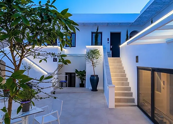 Central Boutique Hotel