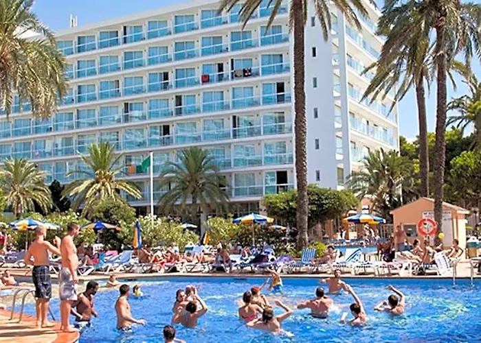 Sirenis Hotel Tres Carabelas & Spa