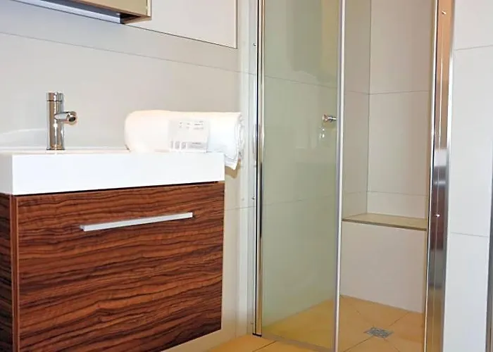 X-Hotel