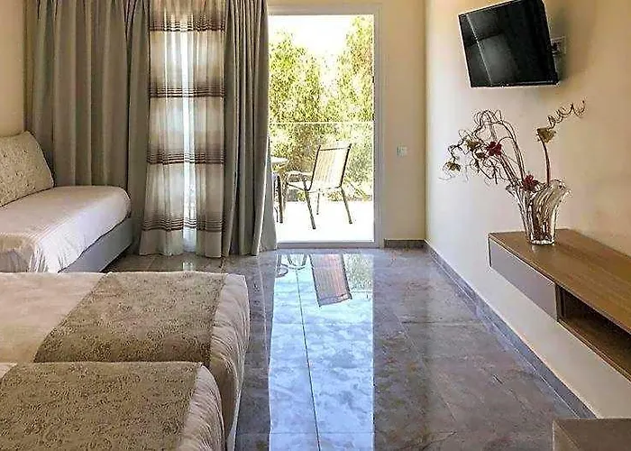 Athina Hotel