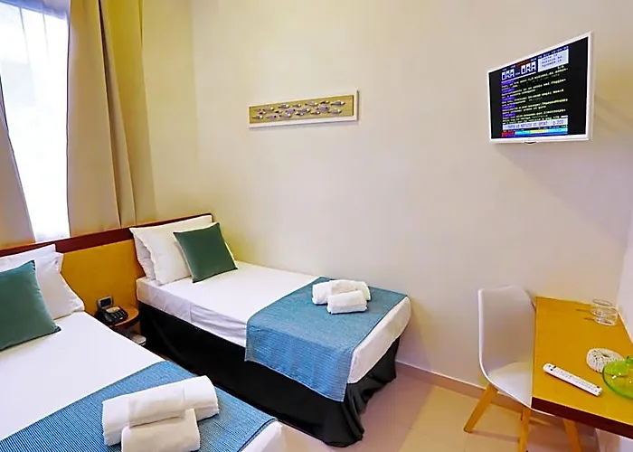 Piccadilly Hotel