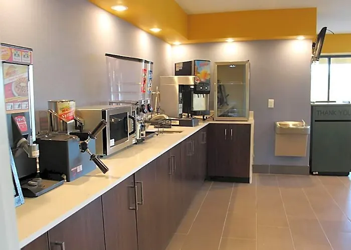 Travelodge By Wyndham Unadilla/Perry Near I-75