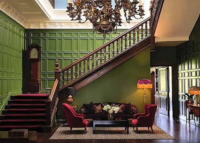 Dumbleton Hall
