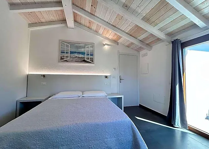 Longevity Hotel