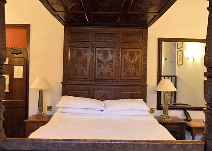 Noel Arms - "A Bespoke Hotel"