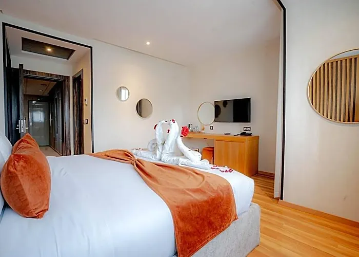 Razane Hotel