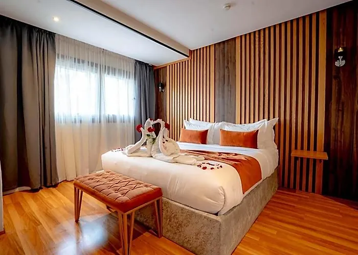 Razane Hotel